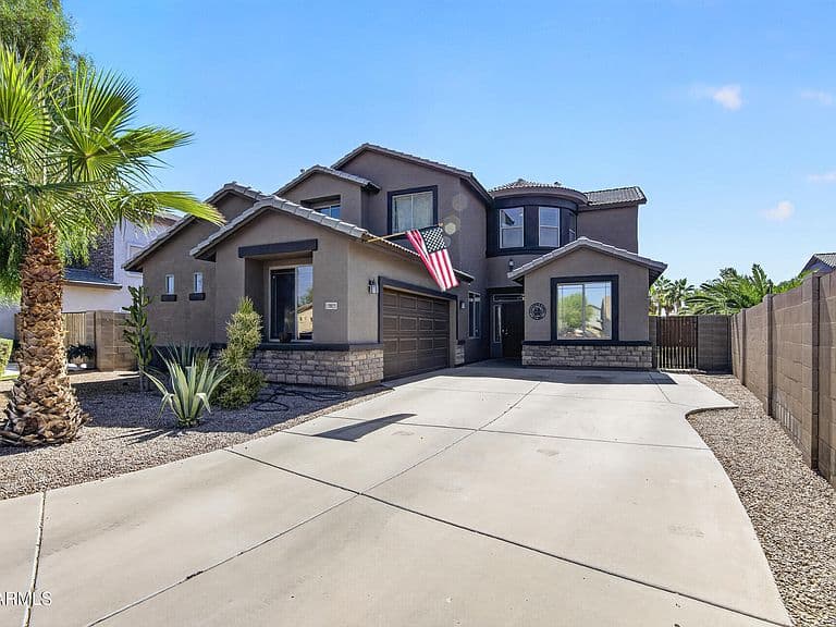 20621 N JONES Drive photo 4