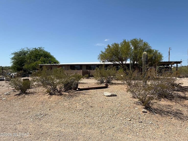 6260 N Desert Foothills Dr photo 4