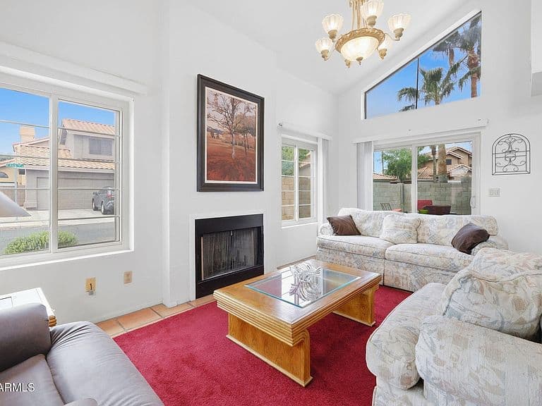 1338 N Dana Street photo 4