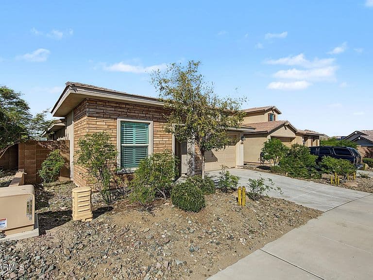 9230 S 168TH Drive photo 2