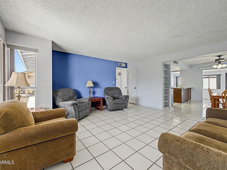 10514 W ROYAL PALM Road photo 5