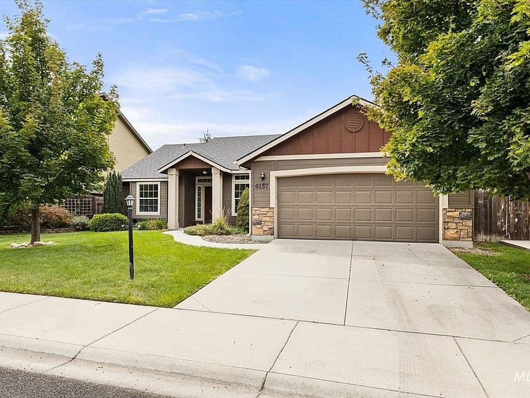 6157 N Silver Elm Way photo 2