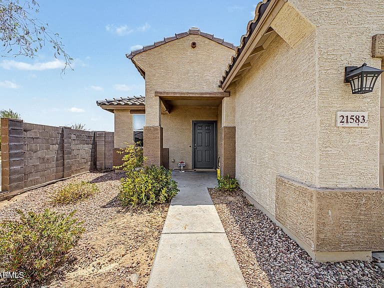 21583 W MOHAVE Street photo 2