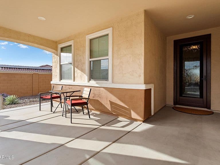 26820 W KERRY Lane photo 5