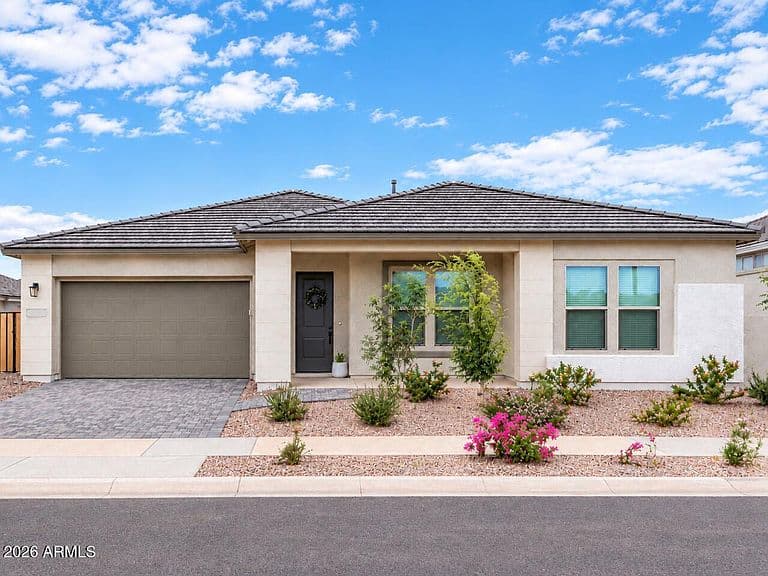 22913 E Twin Acres Drive photo 1