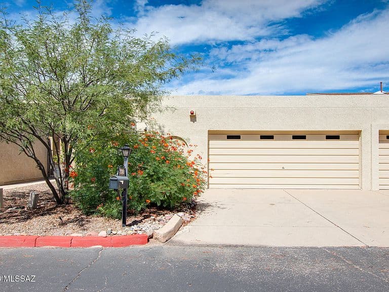 7581 E Desert Anchor Blvd photo 1