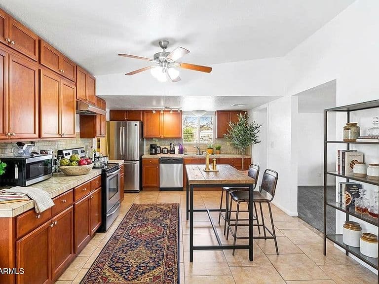 1109 E Mesquite Drive photo 4