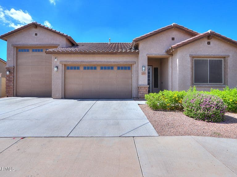 2519 N CASA GRANDE Avenue photo 3