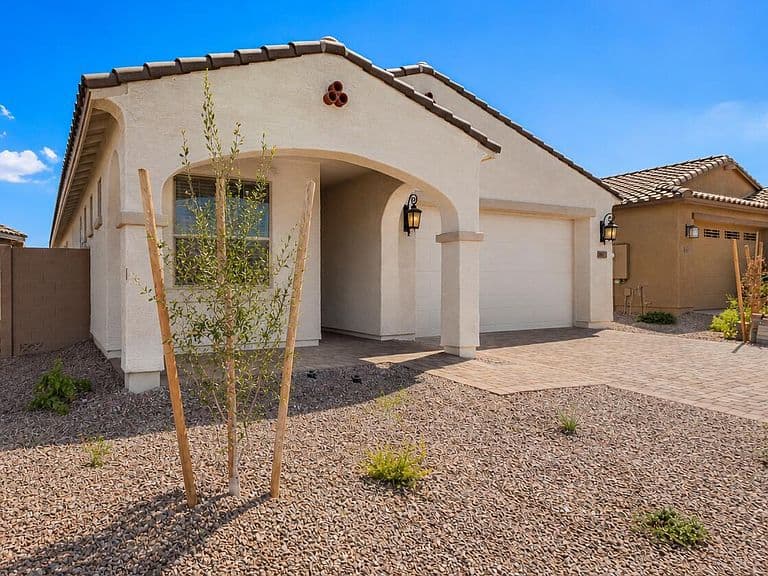 16833 W HOPE Drive photo 3