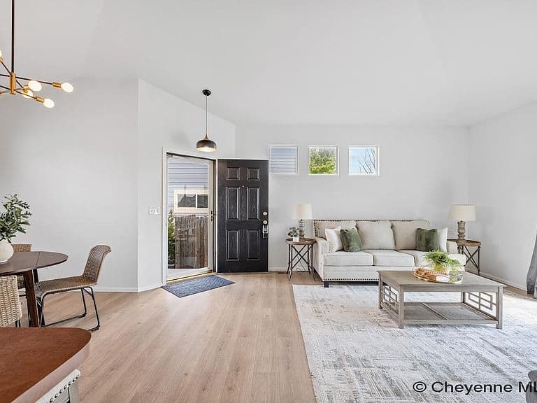 1509 Summerset Dr photo 3