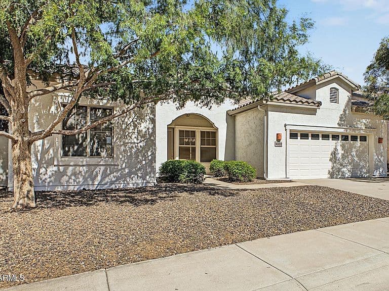 4902 E VILLA THERESA Drive photo 1