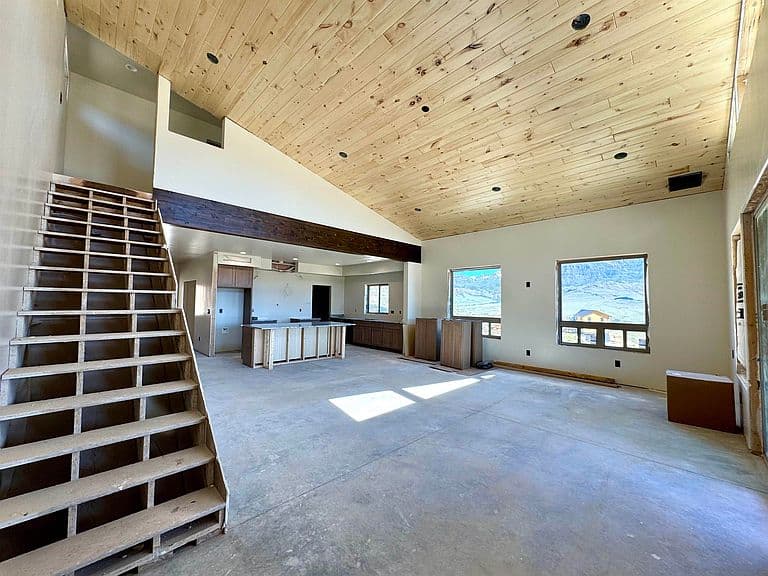 88 Irene Dr photo 5