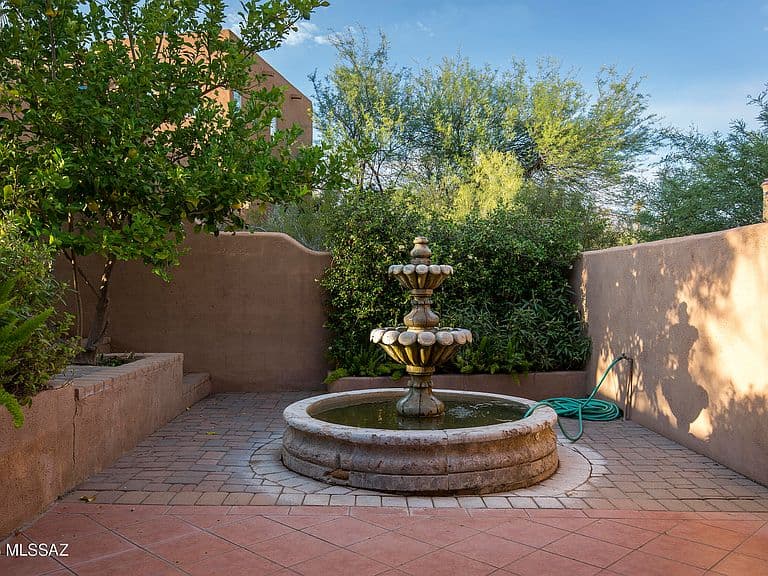 5066 N Placita Cholula photo 3