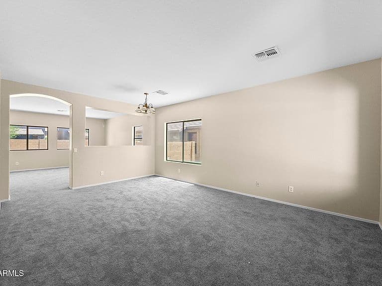 6917 S 50TH Glen photo 5