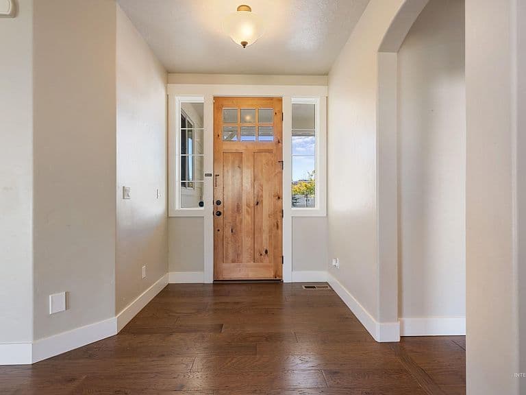11048 W Victoria Dr photo 5