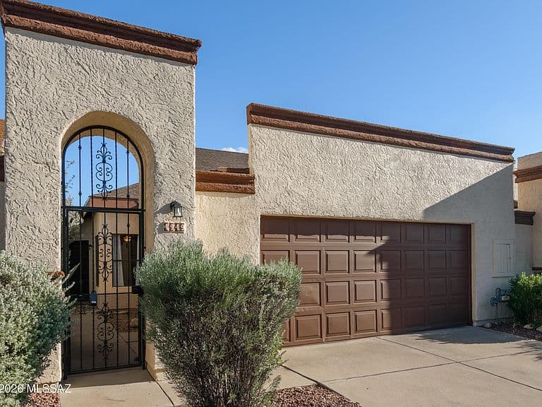 4949 W Doria Dr photo 1