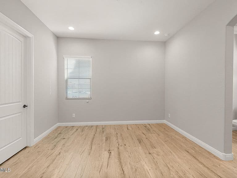 6394 W PINEHURST Court photo 3