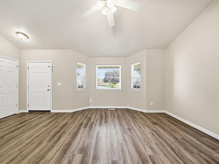 5239 S Apsley Pl photo 4