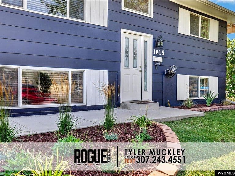 1815 Glendale Ave photo 2