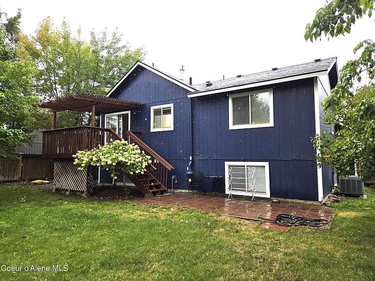 2740 N Top Flight Dr photo 4