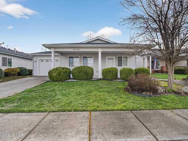 13596 N Kings Canyon Rd photo 3