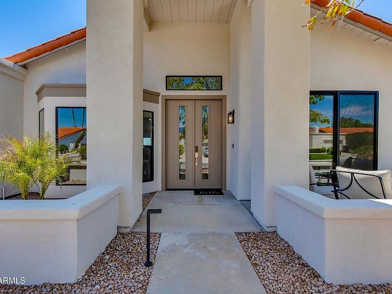 10521 E BELLA VISTA Drive photo 3
