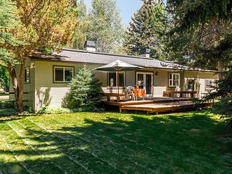 609 S 4th Ave photo 1