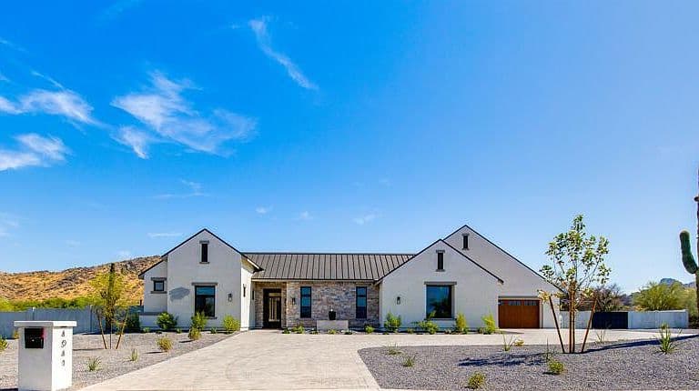 4041 E MOUNTAIN VIEW Road photo 1