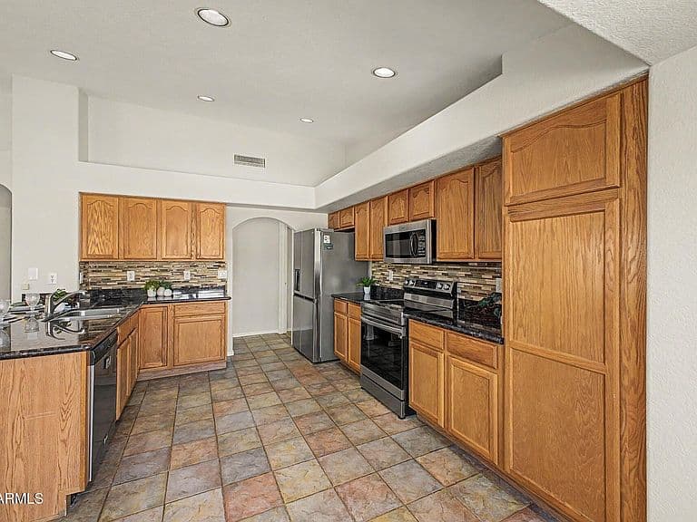 17403 N ELKO Drive photo 5
