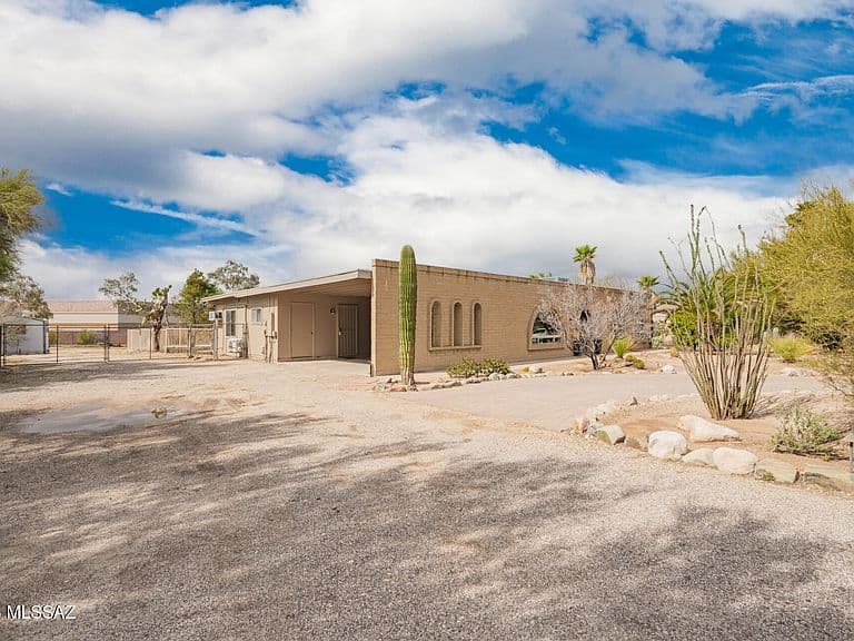 7309 N Paseo Ronceval photo 4