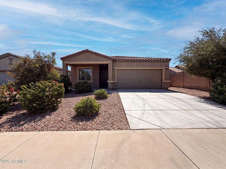 19539 N ROSE Court photo 1