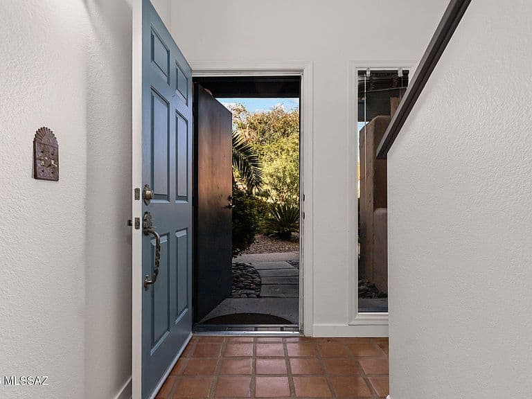 5310 N Paseo De La Terraza photo 3