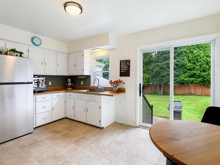 42 Hardy Avenue photo 5