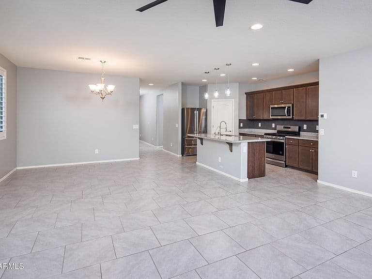 40057 W CRANE Drive photo 3