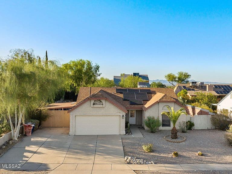 2784 W Highcliff Dr photo 2