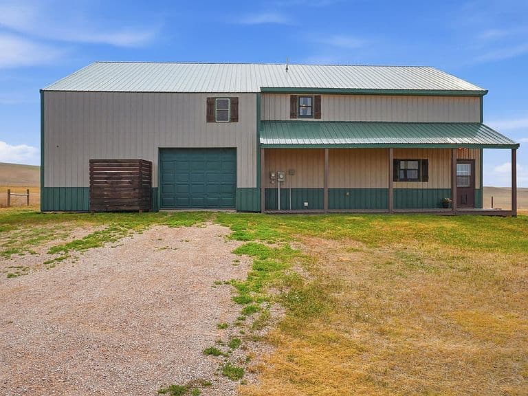 22219 Saddle Rd photo 2