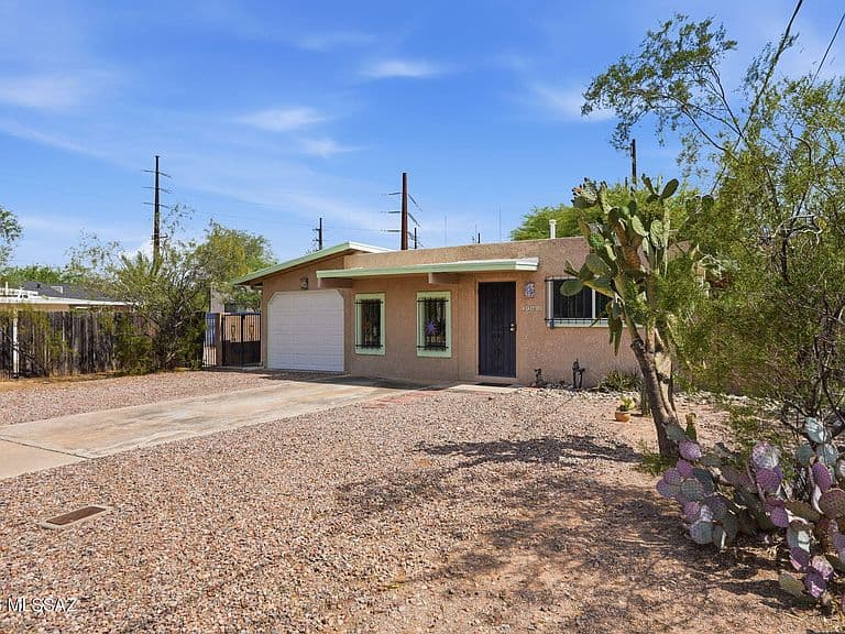 3340 E Bermuda St photo 5