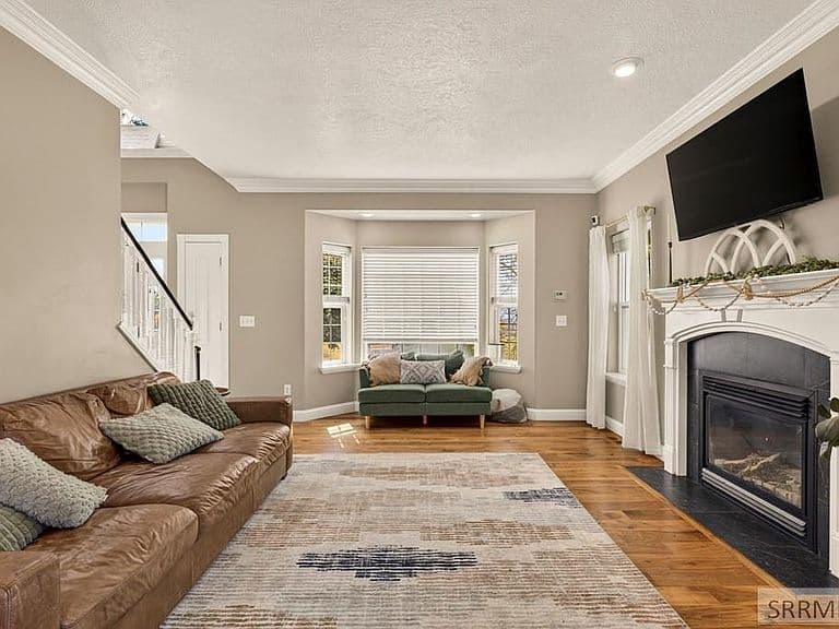6805 S Marble Cir photo 2