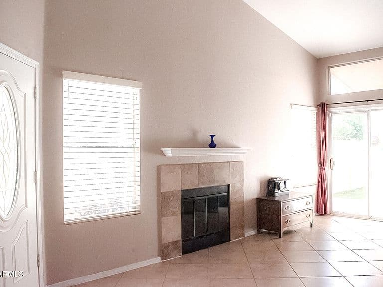 7708 W ORAIBI Drive photo 5