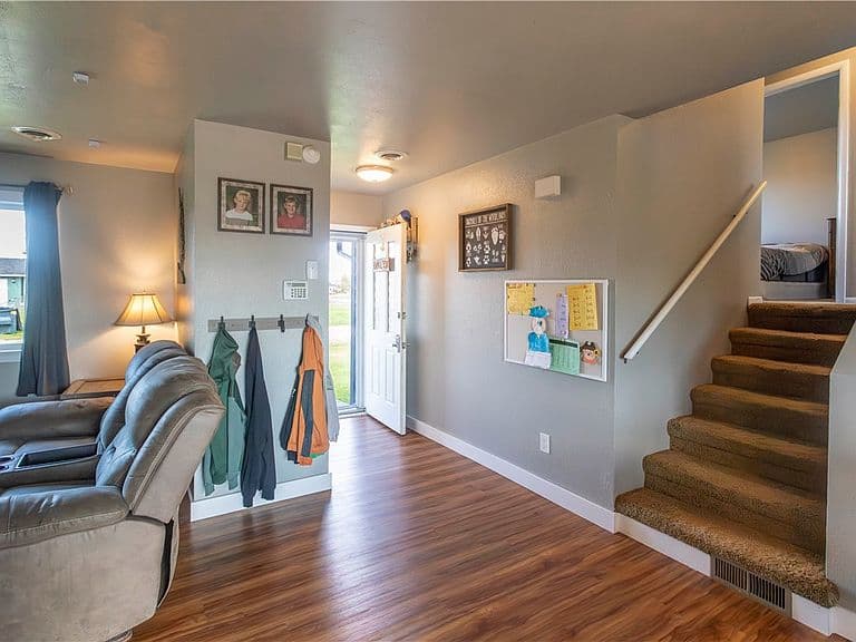 5632 Meadowmist Dr photo 3