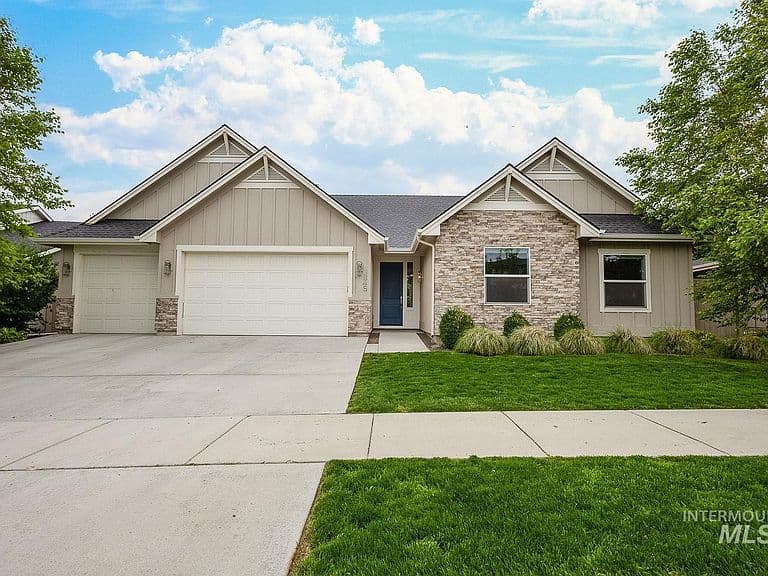 3845 S Cannon Way photo 1