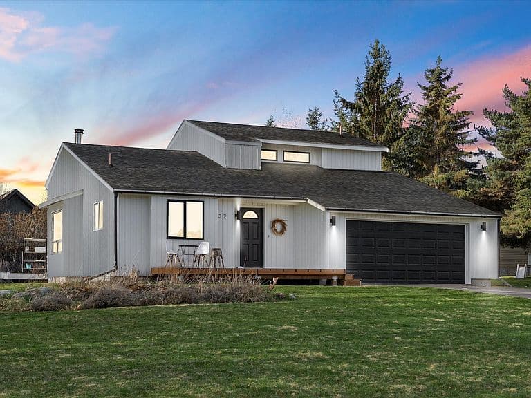 32 Hillcrest Dr photo 2