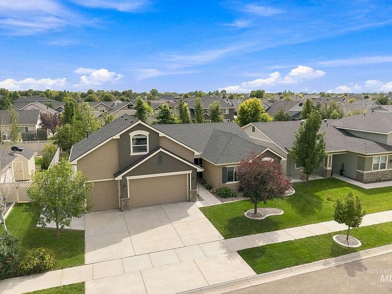 2739 W Tenuta St photo 1