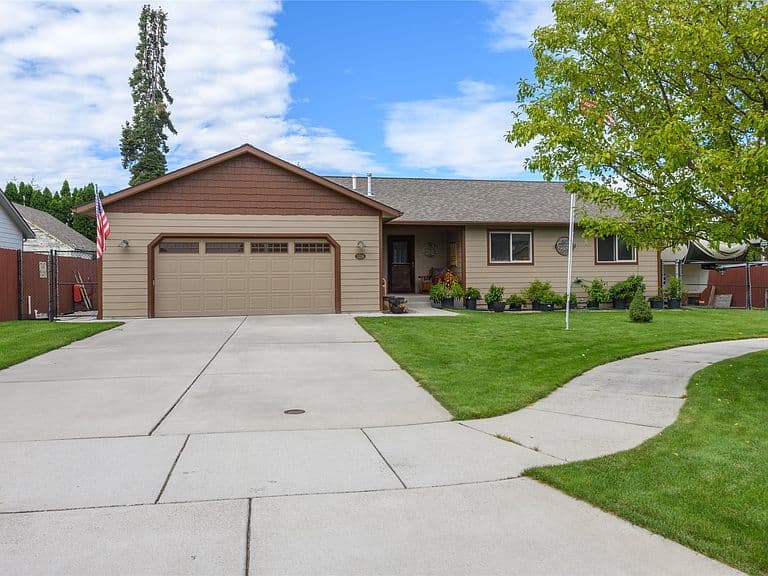 2524 Red Osier Ct photo 3