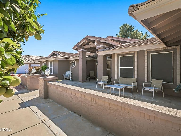 8621 W Via Montoya Drive photo 5
