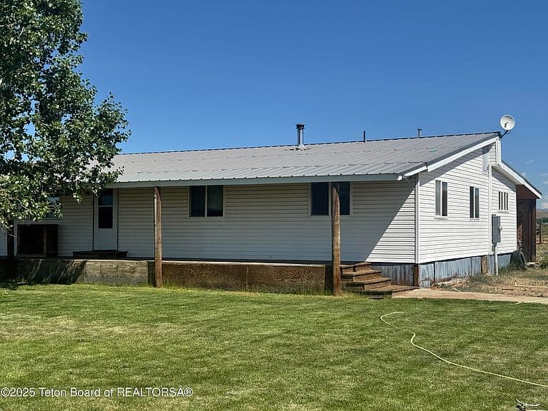 19 Sandy Ln photo 1