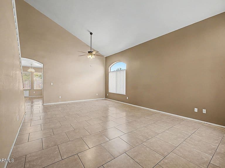 13410 S 47TH Way photo 2