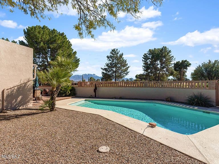 1300 N Placita Parasol photo 5