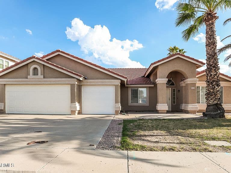 11421 W EMERALD Lane photo 1