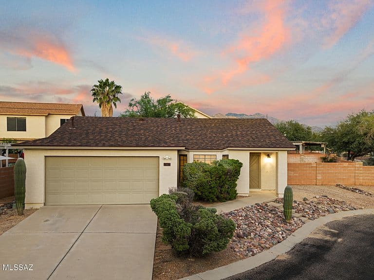 2966 W Country Meadow Dr photo 3
